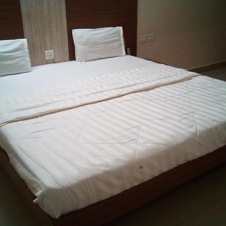Hotel Shree Sai Shraddha Raigarh Exterior foto