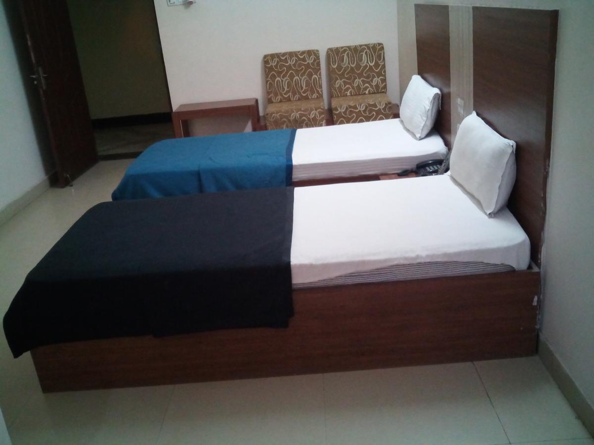 Hotel Shree Sai Shraddha Raigarh Exterior foto