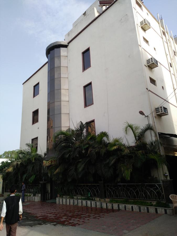 Hotel Shree Sai Shraddha Raigarh Exterior foto
