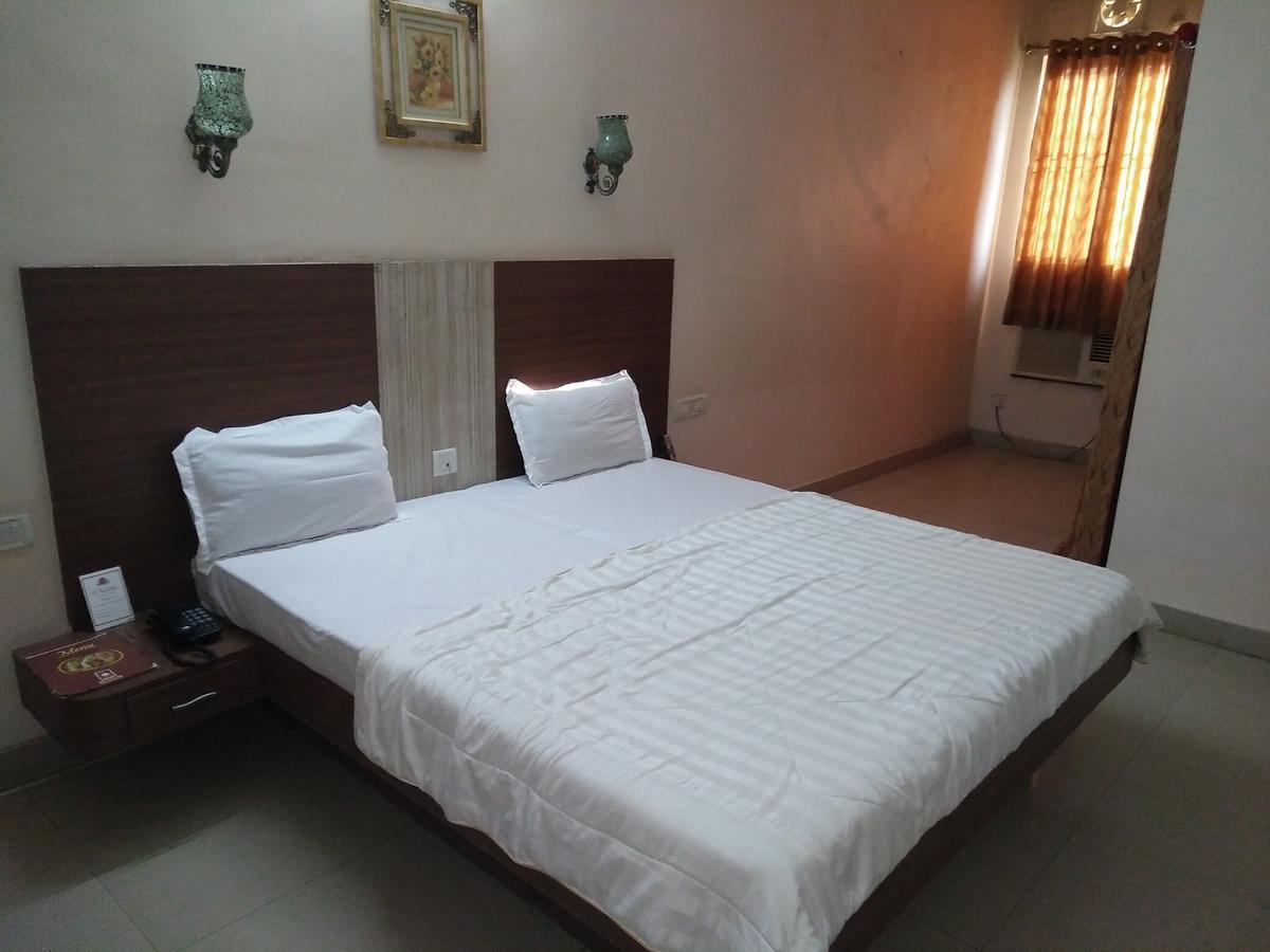 Hotel Shree Sai Shraddha Raigarh Exterior foto