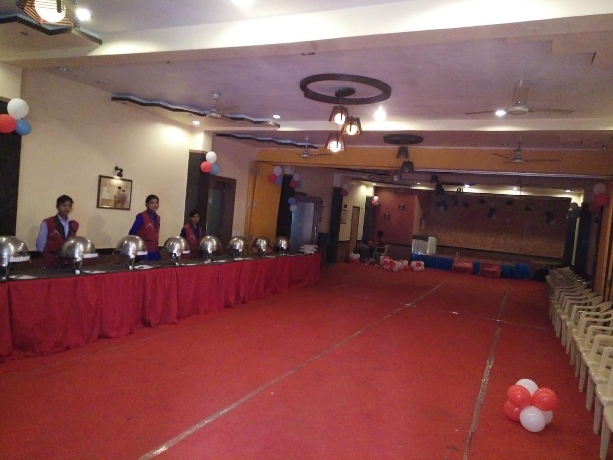 Hotel Shree Sai Shraddha Raigarh Exterior foto